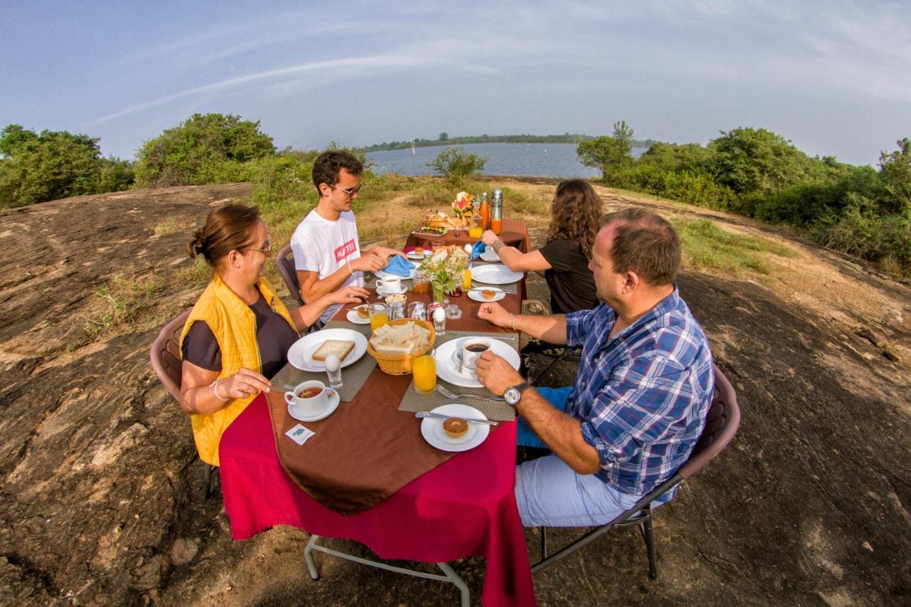 Athgira River Camping - Udawalawe Exterior foto