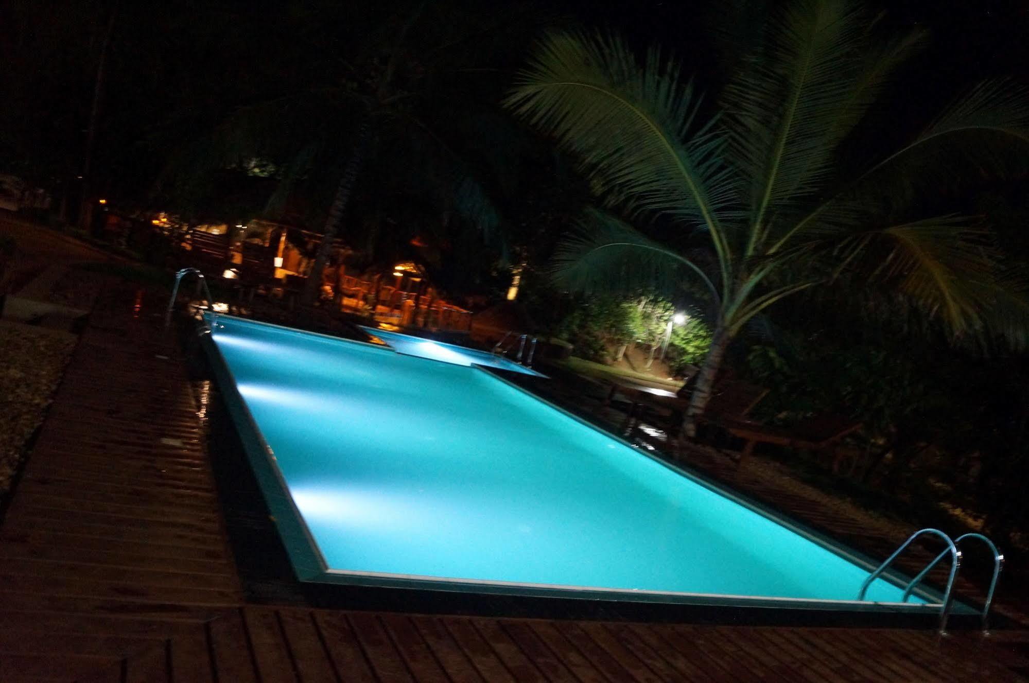 Athgira River Camping - Udawalawe Exterior foto